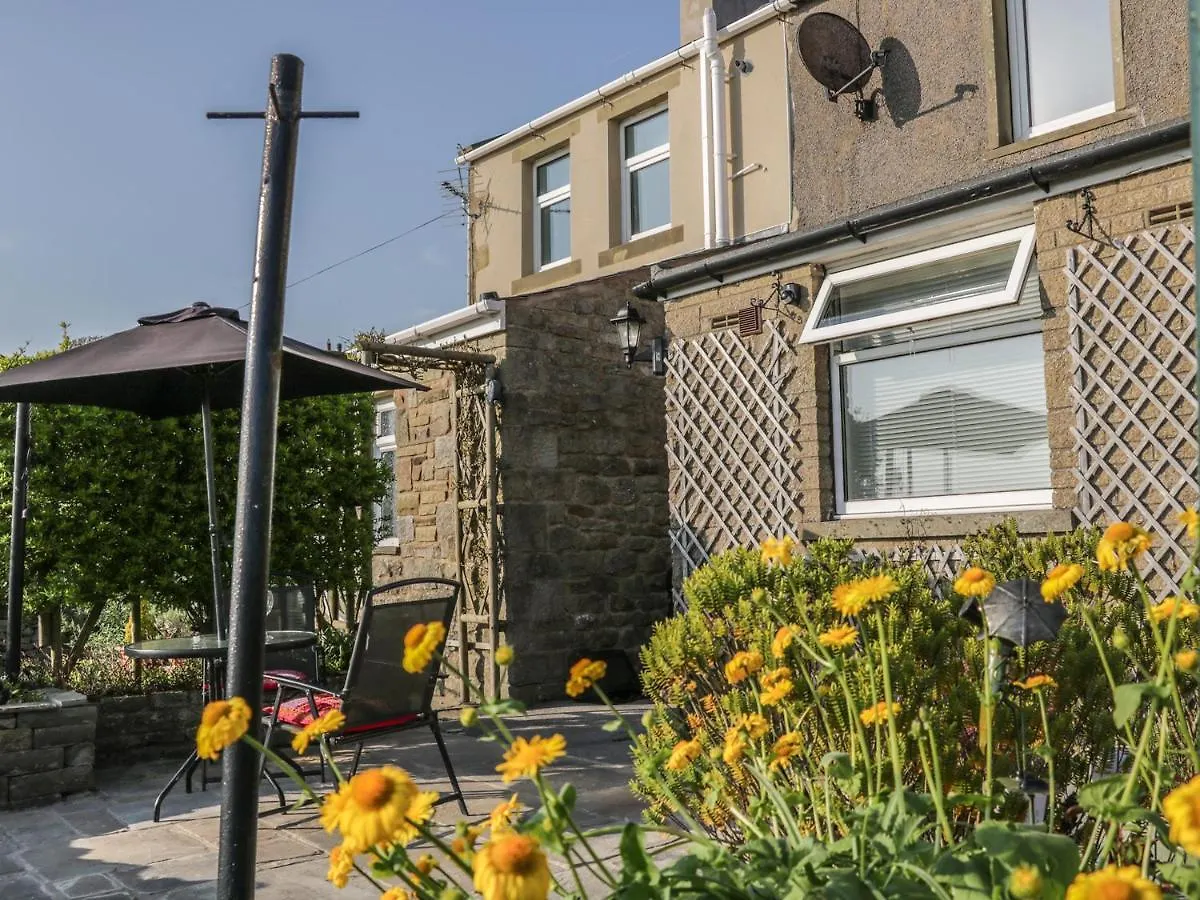 3 Guys Cottages Long Preston